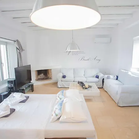 Villa Paradiso Bay Naousa (Paros)